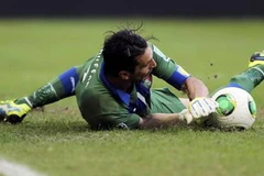 Prandelli và Buffon nổ tưng bừng sau chiến thắng