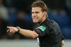 Trọng tài tai tiếng Felix Brych. (Nguồn: AP)