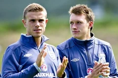 Phil Jones và Henderson đang nóng lòng tỏa sáng. (Nguồn: Reuters)