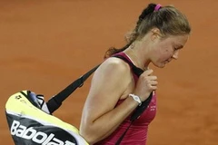 Safina lại lặng lẽ rời sân trong nỗi buồn thua trận. (Ảnh: Reuters)