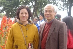 Vợ chồng giáo sư-tiến sĩ khoa học Ngô Huy Cẩn. (Nguồn: TT&VH)
