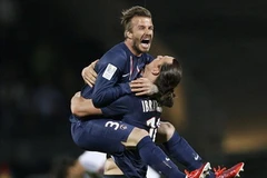 Vô địch cùng PSG, Beckham và Ibra lập kỷ lục mới