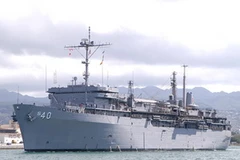 Một chiếc tàu của Mỹ.