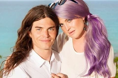 Cặp đôi Kelly Osbourne và Matthew Mosshart. (Nguồn: Daily Mail)