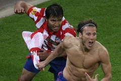 Aguero sẽ cùng Forlan chạy khỏi Atletico. (Nguồn: Getty Images)