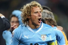 Forlan một lần nữa khẳng định vai trò của mình trong chiến thắng của Uruguay. (Nguồn: Reuters)