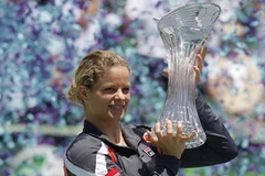 Lần thứ hai Kim Clijsters đăng quang trên đất Mỹ kể từ khi thi đấu trở lại. (Ảnh: Reuters)