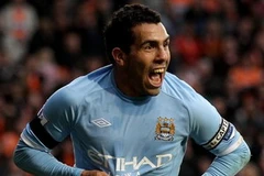 Carlos Tevez lại một lần nữa trở thành người hùng của Man City. (Nguồn: Getty Images)