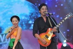 Cặp đôi Phương Linh-Cù Trọng Xoay chia tay cuối đêm thứ 7- đêm gây nhiều dư luận. (Nguồn: Internet)