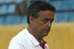 Chiếc ghế của huấn luyện viên Ricardo đã trở nên rất nóng sau hai thất bại liên tiếp của Đồng Tâm Long An. (Nguồn: TT&VH)