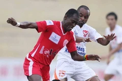 Vicem Hải Phòng (áo đỏ) tiếp tục gây thất vọng. (Nguồn: Báo bóng đá)