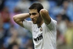 Sự tiếc nuối của Higuain. (Nguồn: AP)