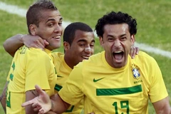 Fred mang 1 điểm quý giá về cho Brazil. (Nguồn: Reuters)