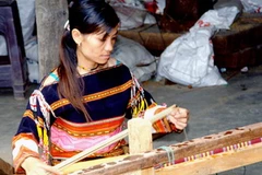 Hỗ trợ giảm nghèo ở vùng đồng bào dân tộc. (Ảnh minh họa: Dương Ngọc/TTX VN)