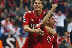 Bayern vùi dập Barcelona.