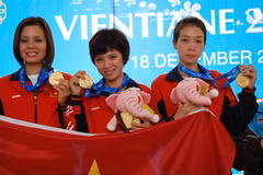 Ba nữ xạ thủ trên bục vinh quang tại SEA Games 25.