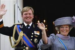Thái tử Willem Alexander và Nữ hoàng Beatrix. (Nguồn: Reuters)