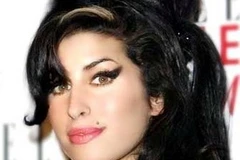 Nữ ca sĩ Amy Winehouse. (Ảnh: TT&VH)