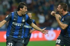 Milito và Cassano giúp đội nhà chiến thắng. (Nguồn: AFP)