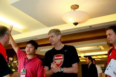 Cận cảnh buổi họp báo đầu tiên của Arsenal tại VN