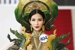 Thí sinh Hoàng Thị Thùy, SBD 404. (Ảnh: Đại Ngô) 