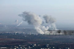 Khói bốc lên trong cuộc giao tranh tại Syria. (Ảnh: IRNA/TTXVN)