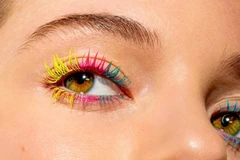 Tiếp thêm sinh lực cho diện mạo ngày cuối năm với những hàng mi rực rỡ