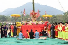 Tuyên Quang: Hàng nghìn người dân, du khách nô nức dự Lễ hội Lồng Tông