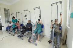 Đề xuất nâng mức chuẩn trợ giúp xã hội lên 500.000 đồng mỗi tháng