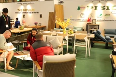 Sản phẩm gỗ Việt Nam gây ấn tượng tại triển lãm nội thất lớn nhất Anh