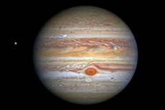 Tàu thăm dò JUICE khám phá các mặt trăng băng giá của Sao Mộc