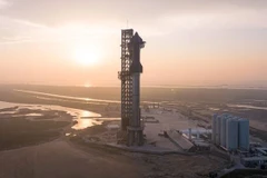 Tên lửa lớn nhất thế giới cất cánh trong chuyến thử nghiệm đầu tiên