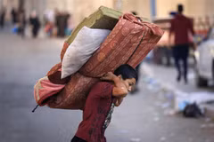 Những người Gaza đang làm việc ở Israel sẽ được đưa trở lại Gaza