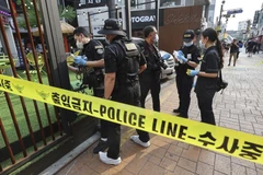 Người đàn ông 77 tuổi dùng dao tấn công cảnh vệ Bộ Quốc phòng Hàn Quốc