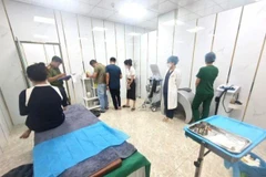Đà Nẵng: Bác sỹ thực hiện nâng ngực chỉ có bằng Trung học phổ thông