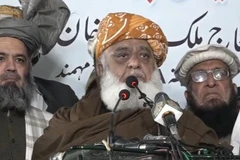 Người đứng đầu đảng Jamiat Ulema-e-Islam (JUI-F) Maulana Fazlur Rehman.. (Nguồn: samaa)