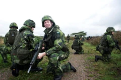 Chính phủ Thụy Điển hướng tới khôi phục chế độ nghĩa vụ quân sự