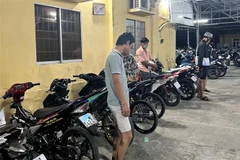 Bắt nhóm thanh thiếu niên điều khiển 50 xe môtô lạng lách tốc độ cao