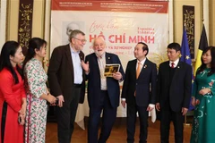 Giới học giả Bỉ ca ngợi sự vĩ đại của Chủ tịch Hồ Chí Minh