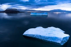 Băng trôi tại Vịnh Baffin, gần Pituffik, Greenland. (Ảnh: AFP/TTXVN)