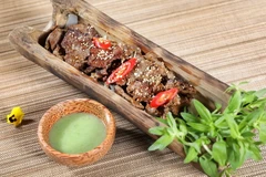Thịt bò nướng ống tre - món ăn được ưa thích trong thực đơn tiệc tùng
