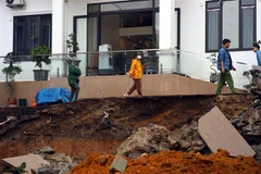 Quảng Ninh: Tai nạn đổ bờ kè tại nhà dân, một thợ xây tử vong