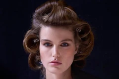 Chanel Cruise: Vẻ đẹp quyến rũ đậm chất hoài cổ của thập niên 80-90