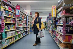 Ngân hàng Trung ương Anh tiếp tục giữ lãi suất ở mức 5,25%