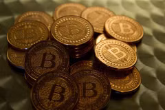 Đồng tiền điện tử Bitcoin. (Ảnh: AFP/TTXVN)