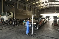 Lâm Đồng bắt tạm giam 2 người có hành vi đưa hối lộ để đăng kiểm xe