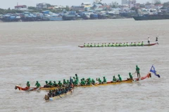 Ngày hội năm nay thu hút số thuyền tham gia đông nhất từ trước đến nay. (Ảnh: Huỳnh Thảo/TTXVN)