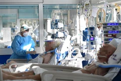 Châu Âu vẫn ghi nhận 1.000 ca tử vong liên quan COVID-19 mỗi tuần 