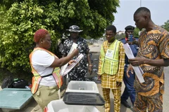 Bạo lực bầu cử tại Nigeria khiến hàng chục người thiệt mạng 