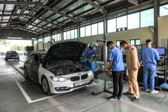 Tình trạng ùn tắc tại các trung tâm đăng kiểm ở Hà Nội giảm nhiệt